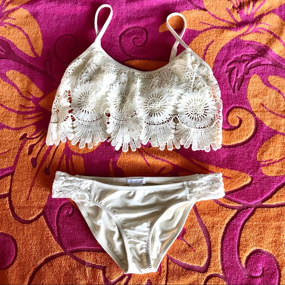 Jessica Simpson Cream bikini